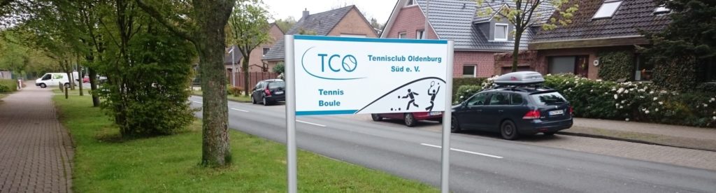 Einfahrt zur Geschäftsstelle des TCO, hier als Gäste spielen